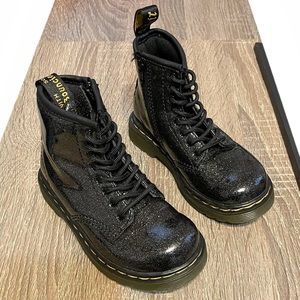 Doc / Dr. Marten glitter boots kids size 8/9